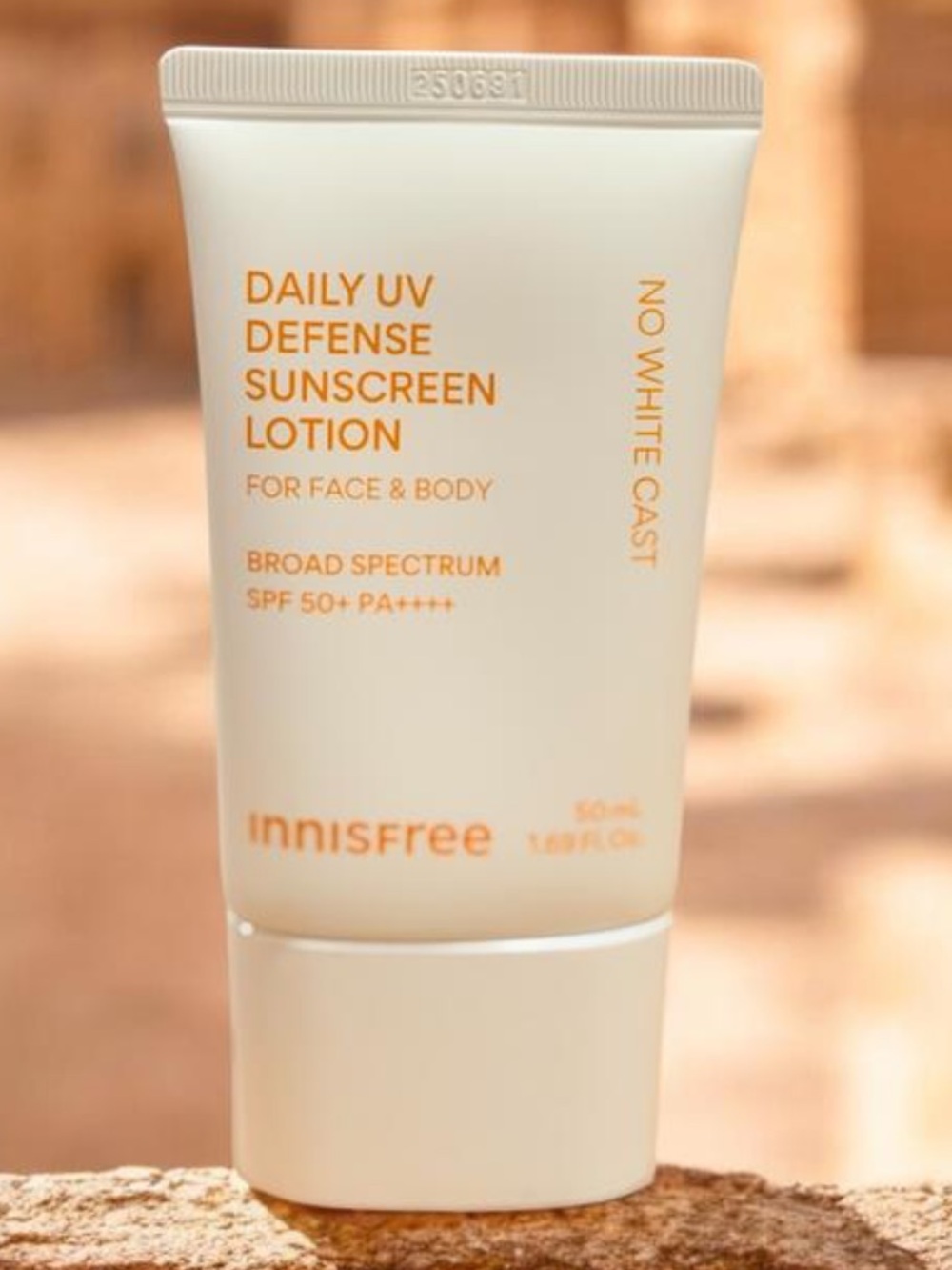 💕Innisfree Daily UV Defense Sunscre3n Loti0n SPF 50+ - White - Picture 2 of 5